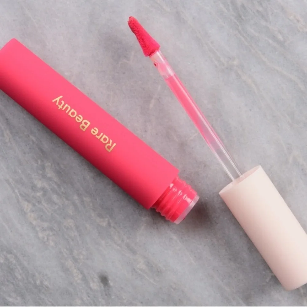 RARE BEAUTY LIP SOUFFLE MATTE CREAM LIPSTICK - MOTIVATE COLOR